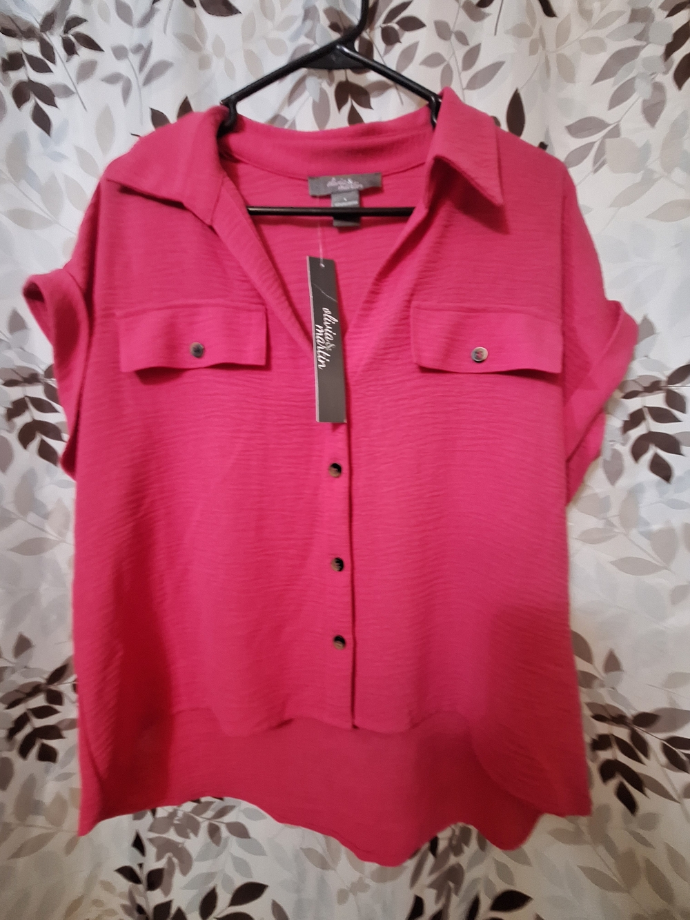 Olivia & Martin Short Sleeve Button Front Top in Fuchsia Pink Large